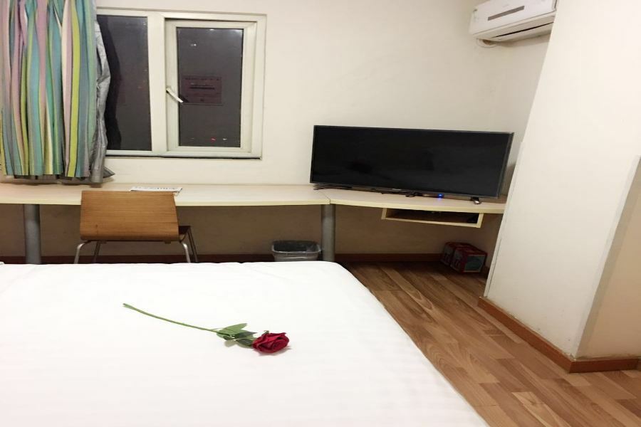 7Days Premium Nanchang Railway Station Екстер'єр фото